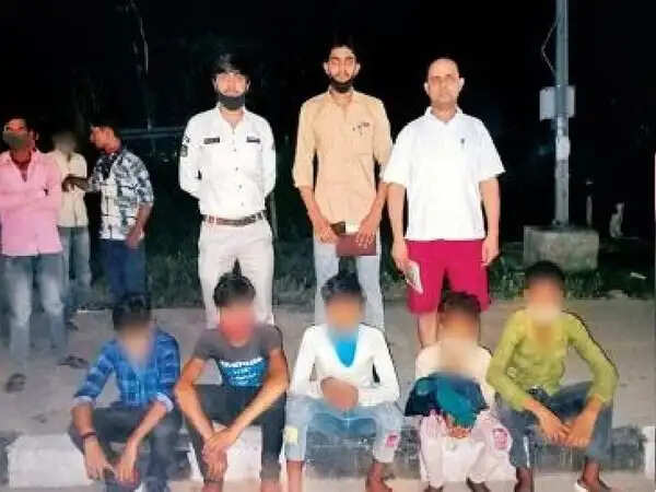बिहार से तस्करी कर 5 नाबालिग बच्चियों को ले जा रहे थे लुधियाना, टीम ने रेस्क्यू कर शेल्टर हाेम भेजी