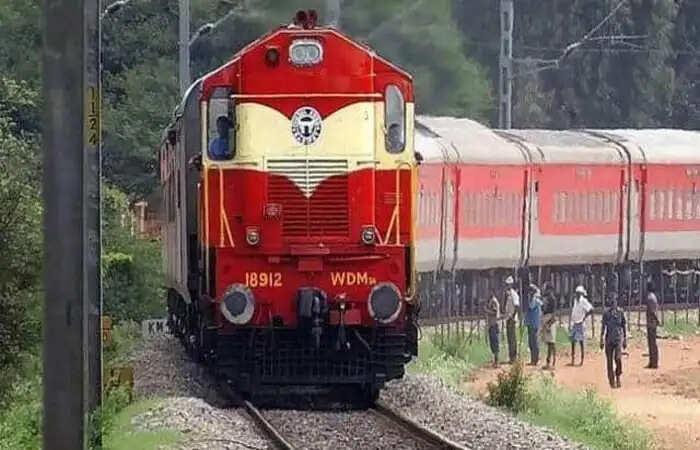 भारतीय रेलवे चलाने जा रहा है 179 नई ट्रेने, यात्रियों को मिलेगी राहत