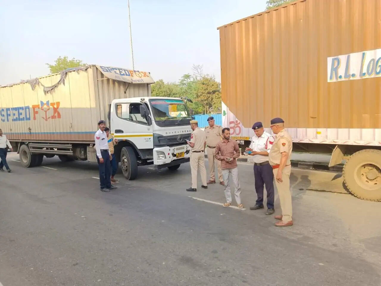 सड़क दुर्घटनाओं को रोकने के लिए पानीपत पुलिस सक्रिय, रॉग साईड चलते पाए गए 196 भारी वाहनों के किए चालान