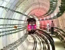 Breaking:- भारत में पानी के नीचे से चलने जा रही है Metro, आज पीएम मोदी ने कर दिया उद्घाटन