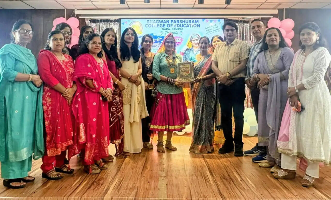 भगवान परशुराम कॉलेज ऑफ एजुकेशन में हर्षोल्लास से मनाई गई फ्रेशर पार्टी, नम्रता शांडिल्य की उपस्थिति ने बढ़ाई समारोह की शोभा