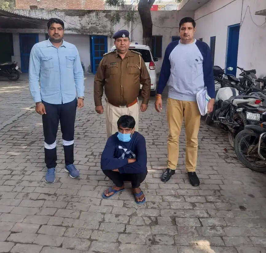 किरयाना व फ्रुट दुकान संचालक पर किया था जानलेवा हमला, पिस्तौल उपलब्ध करवाने वाला आरोपित काबू