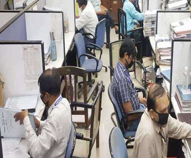 अब कच्चे कर्मचारियों को भी पक्के कर्मचारियों की तरह देनी होगी ये जानकारी, नहीं तो चली जाएगी नौकरी