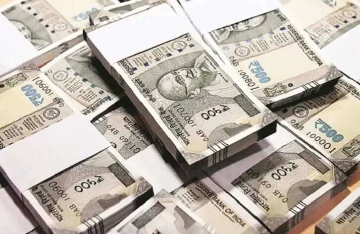 HARYANA में मजदूर के खाते में आए 200 करोड़, UP पुलिस पहुंची पूछताछ करने के लिए