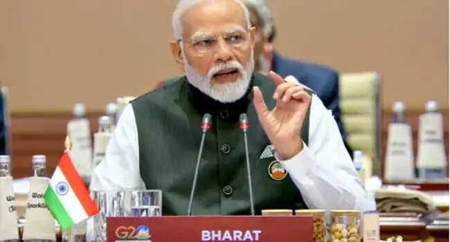 इंडिया Vs भारत विवाद के बीच पीएम मोदी के सामने रखी नेमप्लेट ने खींचा सबका ध्यान, क्या है इसकी वजह?