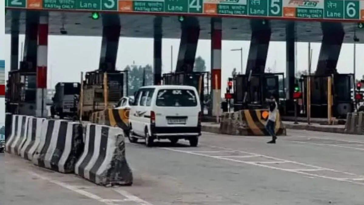 1 April से बढ़े Toll Tax के दाम, देंखे आपके रूट पर क्या हैं नए रेट्स