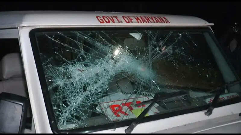 हरियाणा की दबंग महिला IAS पर जानलेवा हमला, बदला लेने के लिए वारदात को दिया अंजाम