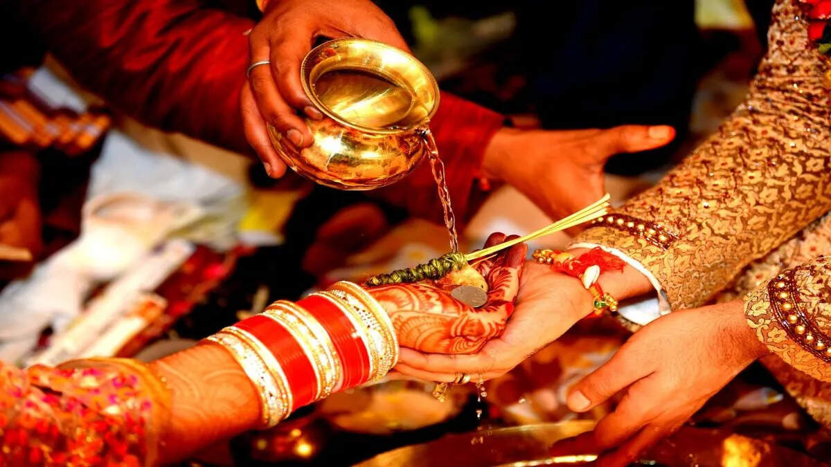 PANIPAT में लव मैरिज के 2 साल बाद महिला प्रेमी संग फरार