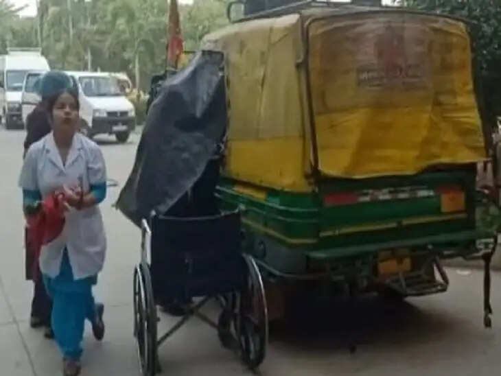 पानीपत में ऑटो में महिला की हुई डिलीवरी, सिविल अस्पताल में भर्ती करवाने को परिजन भटकते रहे