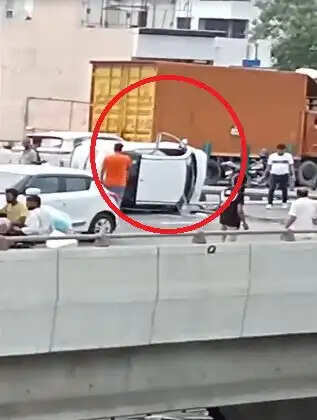 PANIPAT-कोर्ट से घर लौट रही लेडी जज की कार पलटी
