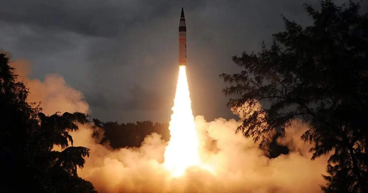 भारत ने किया परमाणु मिसाइल अग्नि-4 का सफल परीक्षण