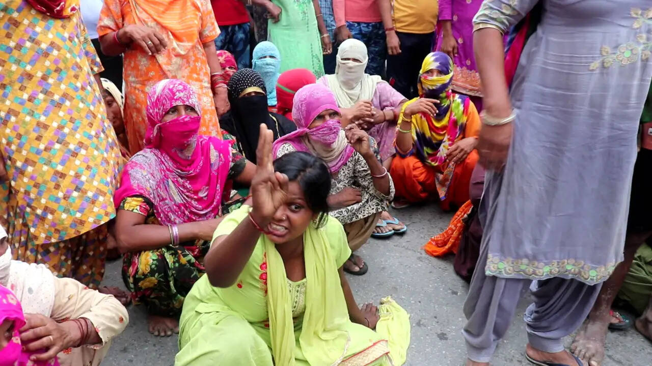 जिस डाइ हाउस पर लगा 3 बच्चों की मौत का आरोप,हुआ सील