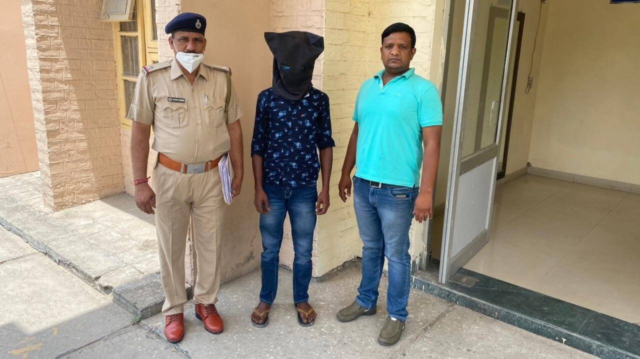 फोन चोरी कर पेटीएम से 86 हजार रुपये चोरी करने के मामले मे आरोपी गिरफ्तार