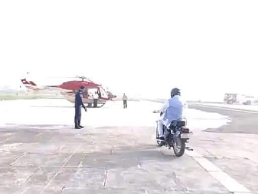 हरियाणा के CM सड़क पर दौड़ाते नजर आए बुलेट