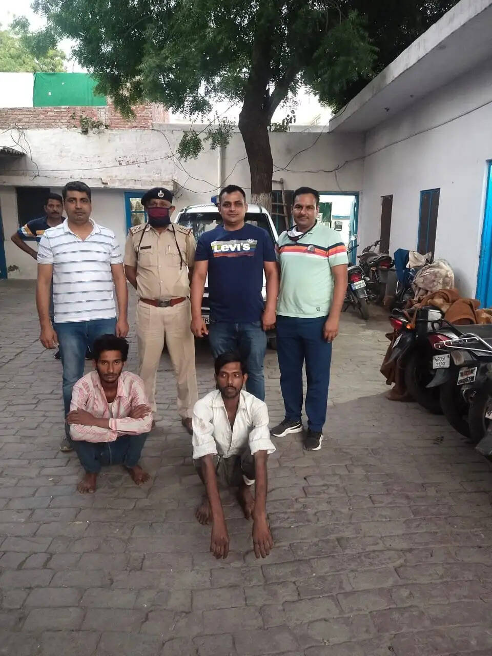 2 चोर गिरफ्तार, सोने का ये सामान बरामद, पढ़िए पूरी खबर