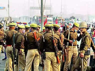 रेलवे सुरक्षा बल में सब-इंस्पेक्टर और कॉन्स्टेबल के 2250 पदों पर निकली भर्ती