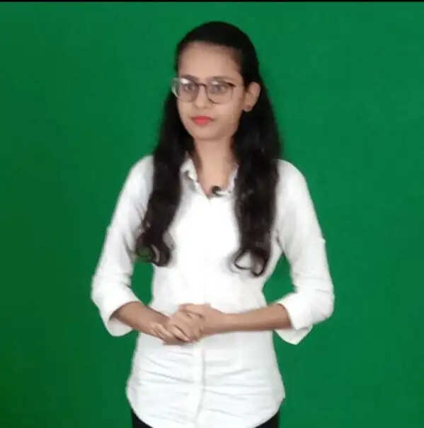 आर्य  कॉलेज के सात विद्यार्थियाें ने बनाया केयूके की मेरिट सूची में स्थान