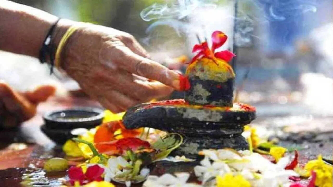 इस महाशिवरात्रि पर बन रहे हैं 4 शुभ योग, जानिए