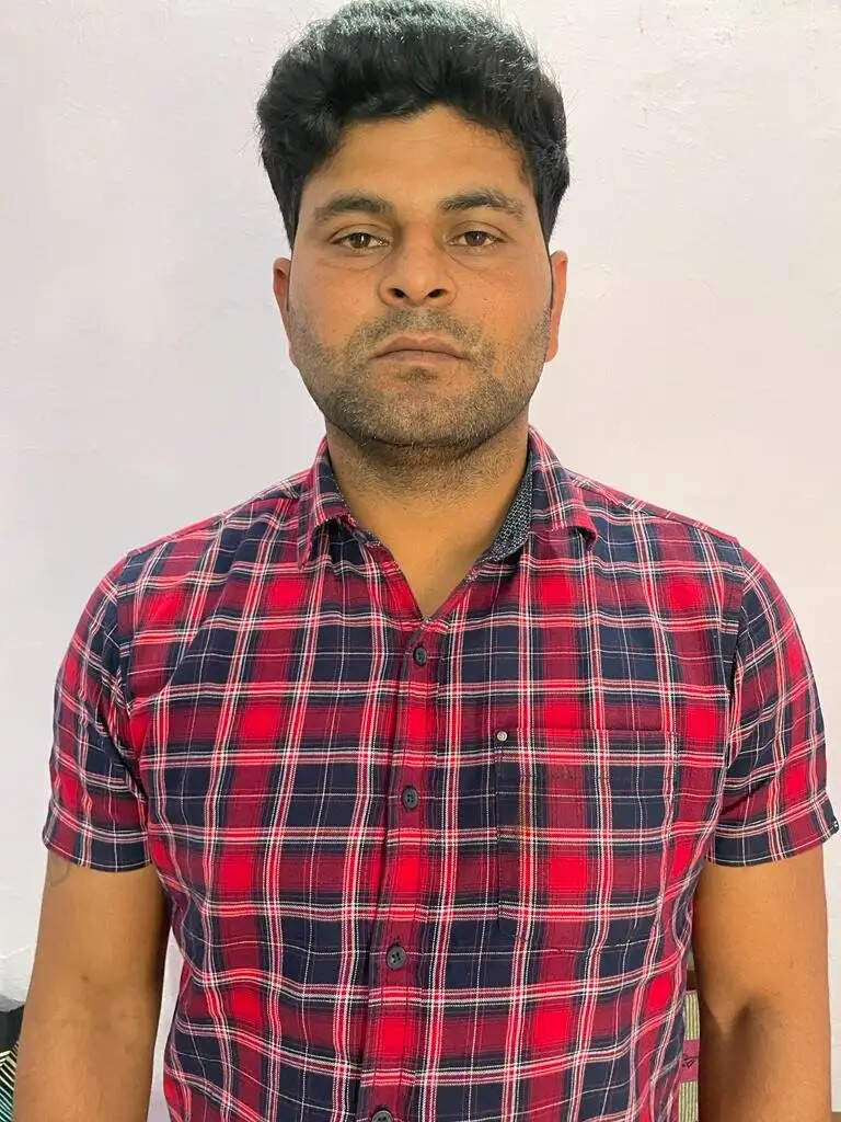 जेल में बंदी के दौरान मोबाइल फोन मंगवा अन्य बंदीयों को मोबाइल फोन देने वाला आरोपी काबू