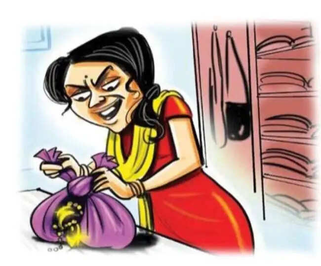 त्योहारी सीजन के चलते ठगों का गिरोह हुआ सक्रिय, चोरी करती हुई महिला चोर को दो बहनों ने काबू कर किया पुलिस के हवाले