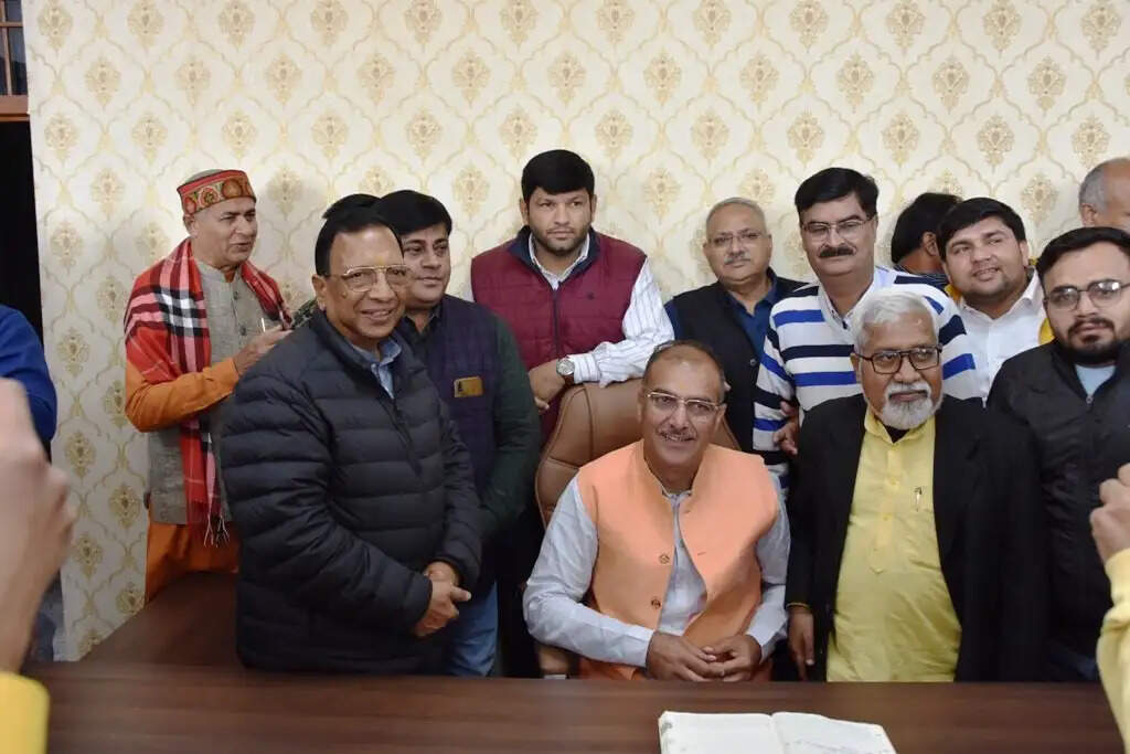 करनाल लोकसभा सांसद संजय भाटिया के कार्यालय का स्थानीय लघु सचिवालय में शुभारम्भ