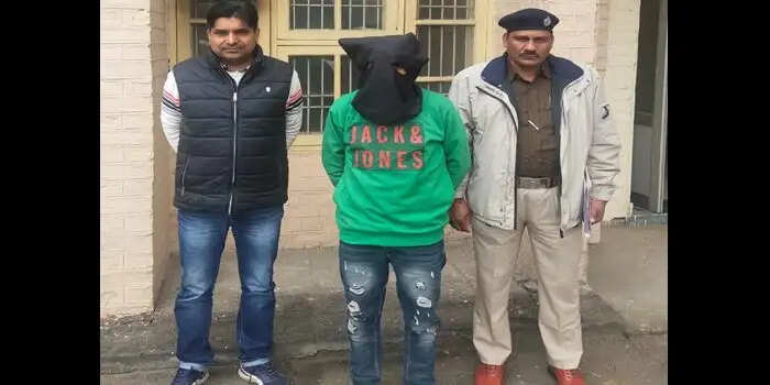 अवैध असला सप्लाई करने वाला आरोपित काबू