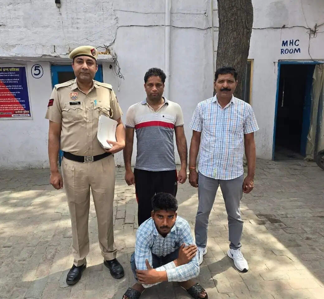 पानीपत में मोबाइल चोर गिरफ्तार, चोरी की 4 मोबाइल फोन बरामद