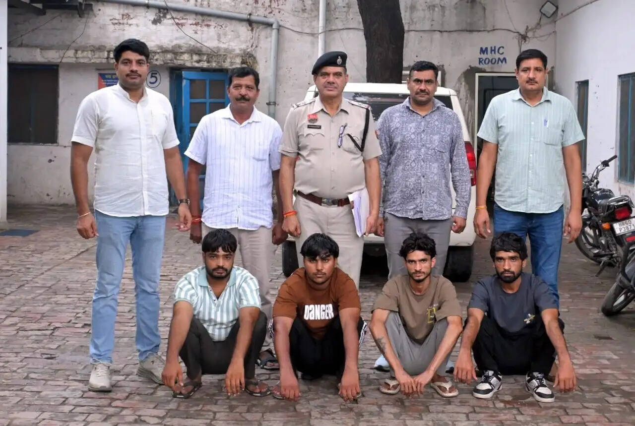 बापौली मंडी में युवक पर फायरिंग कर जानलेवा हमला करने के चार आरोपी गिरफ्तार..!