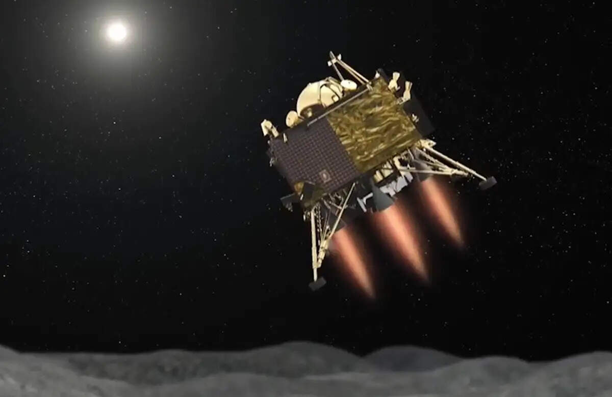 Chandrayaan-3: चांद के दक्षिणी ध्रुव का तापमान देख ISRO वैज्ञानिक भी चौंके