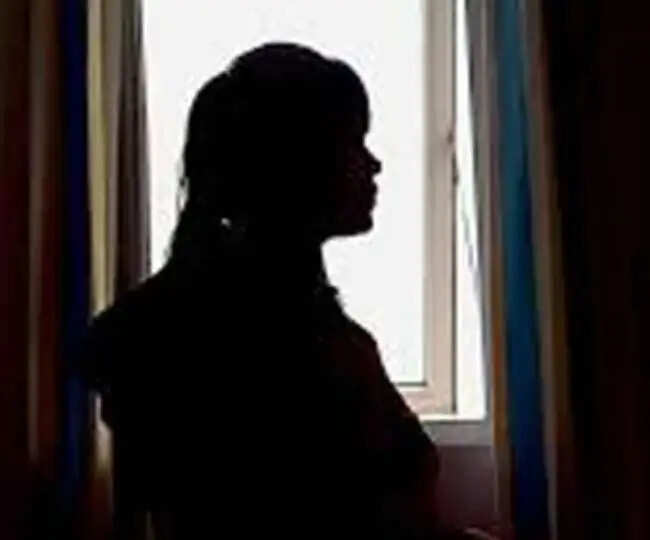 महिला ठग गिरोह से हो जाओ सावधान, रूपए डबल करने का झांसा देकर करती हैं ठगी.