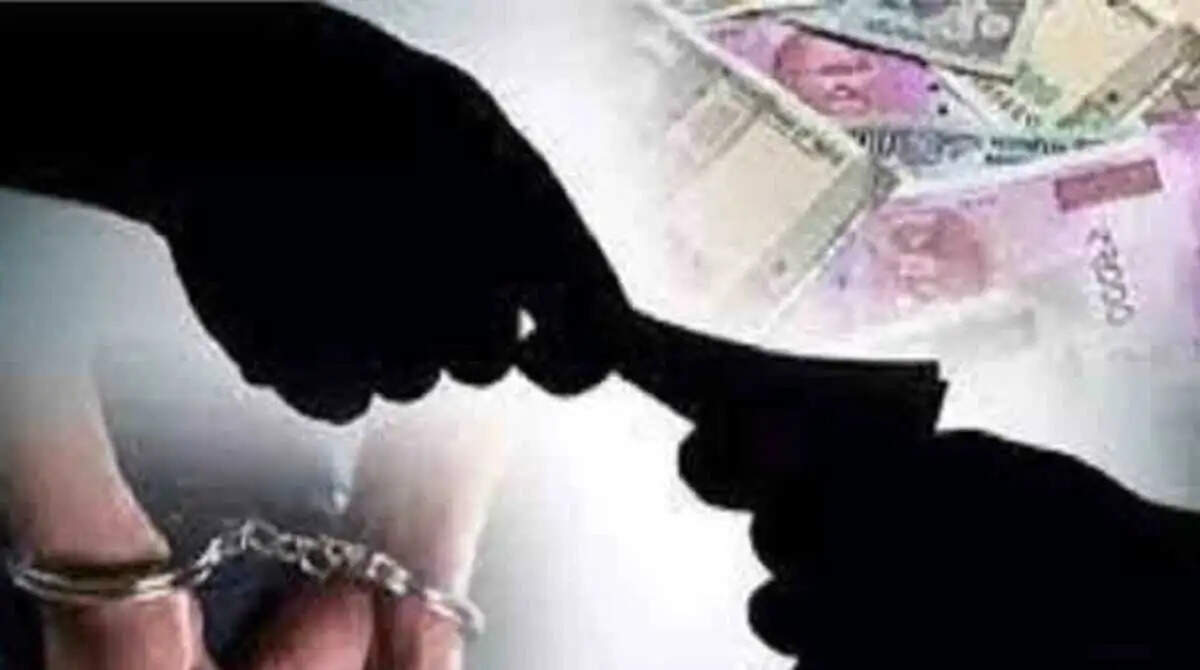 Haryana की लेडी HCS अफसर बहाल, 1 लाख रिश्वत की थी आरोपी