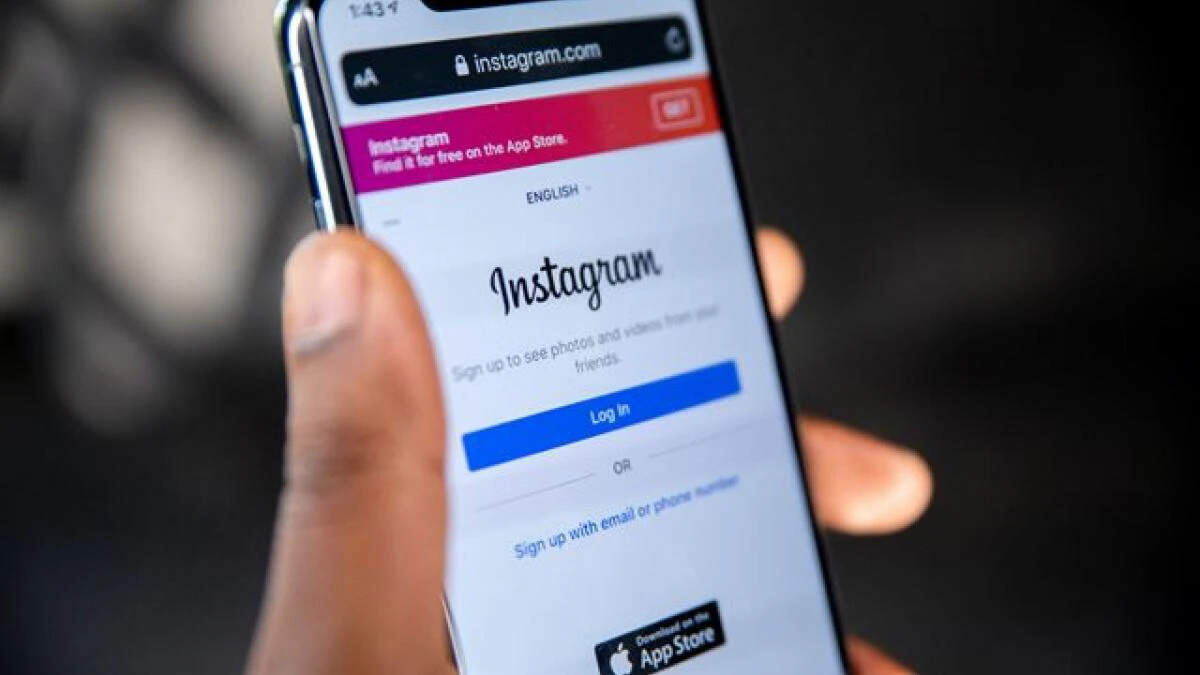 कितनी जगह खुला है आपका Instagram Account जान कर रह जाएंगे दंग ! तुरंत करना होगा ये काम