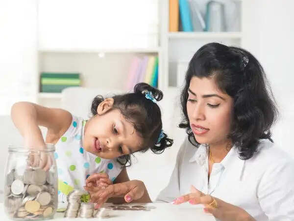 PPF अकाउंट आपके बच्चे को बनाएगा लखपति