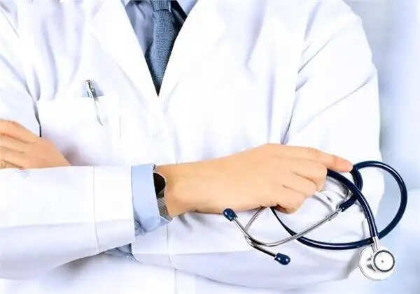 Haryana में MBBS एग्जाम घोटाले में 2 कर्मी बर्खास्त, 41 पर FIR