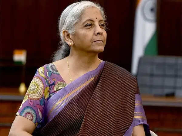 निर्मला सीतारमण पेश करेंगी आज 7वां बजट, टैक्स में मिल सकती है राहत