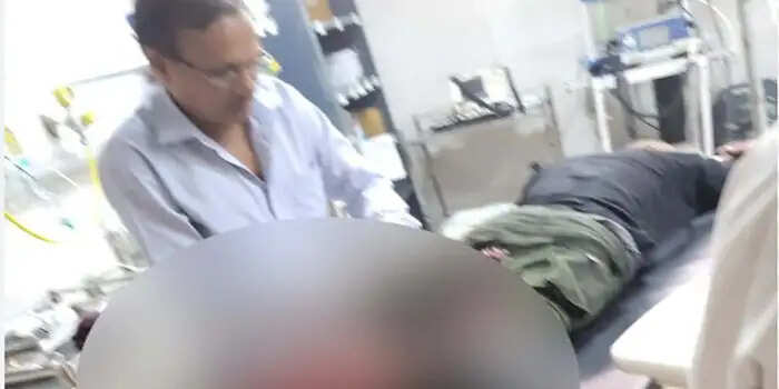 CRPF जवान पकड़ रहा था, ट्रेन तभी हो गया बड़ा हादसा
