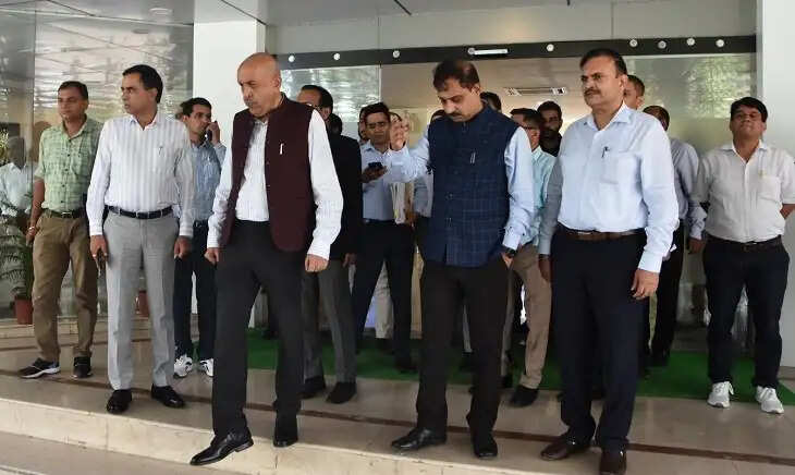 &nbsp;रिफाइनरी प्रबंधन के साथ की बैठक, पराली प्रबंधन को लेकर टेंडर प्रक्रिया बनाई जाएगी सरल