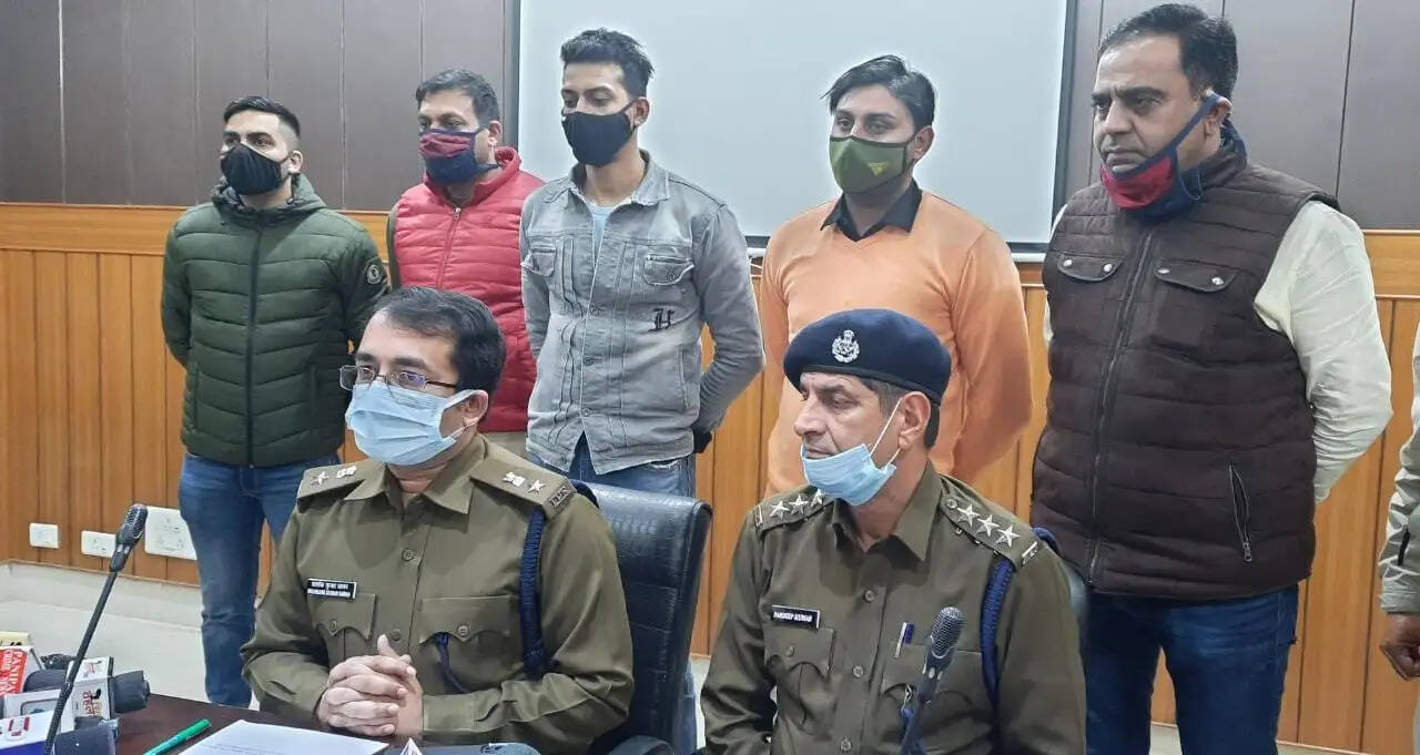 व्यापारी राजकुमार की हत्या की वारदात का पर्दाफाश, तीनो आरोपी 18 से 19 साल के