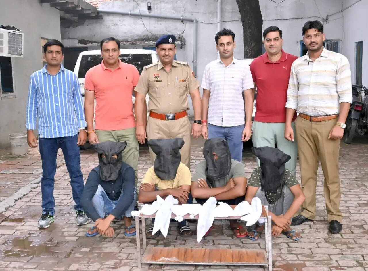 PANIPAT:- हथियार के बल पर वाहन चालकों से लूट करने वाले 4 बदमाश गिरफ्तार