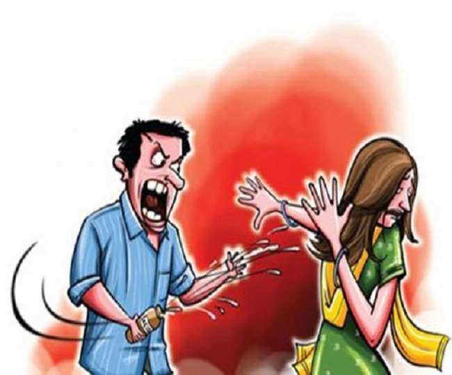 अश्लील हरकत करने का किया विरोध तो महिला पर डाला गर्म तेल.