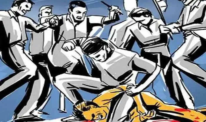 पूर्व सरपंच के होटल पर हथियारबंद बदमाशों ने बोला  हमला, सोने की चेन और 22 हजार लूटे