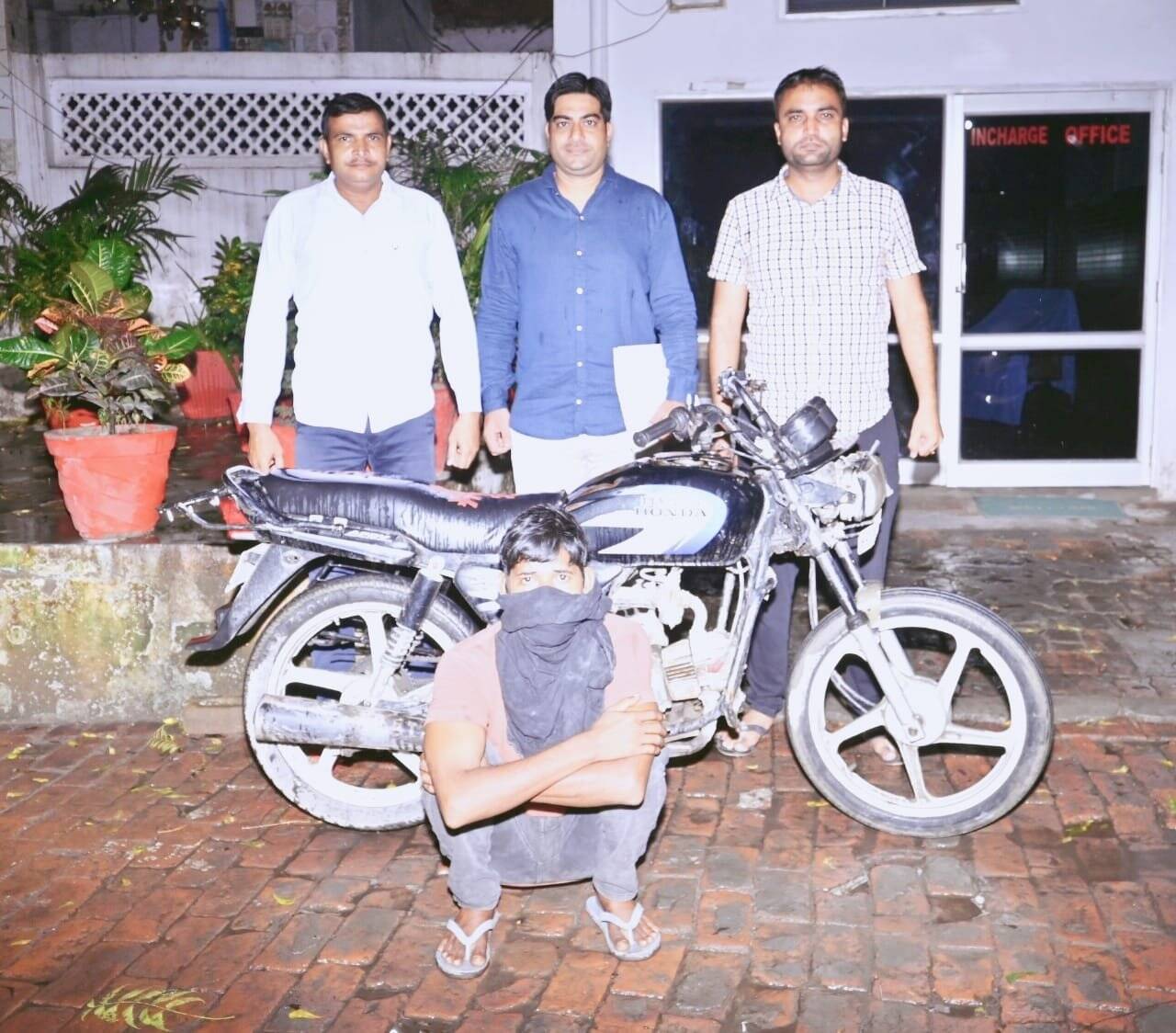 CIA-3 टीम ने चोरी की बाईक समेत युवक किया काबू.