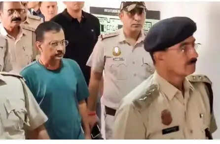 CBI की गिरफतारी के बाद अरविंद केजरीवाल की बिगड़ी तबीयत