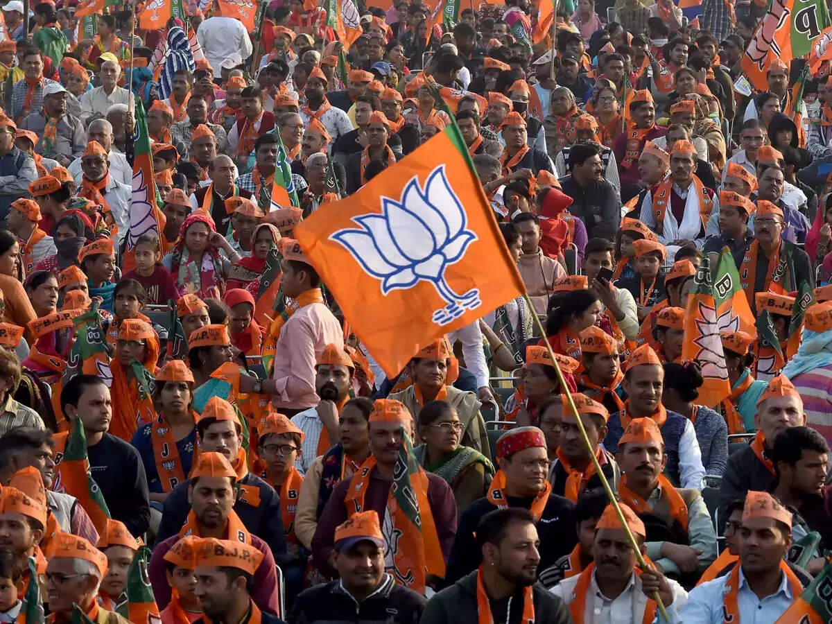 हरियाणा में BJP के 6 उम्मीदवार घोषित, करनाल से लोकसभा चुनाव लड़ेंगे मनोहर लाल