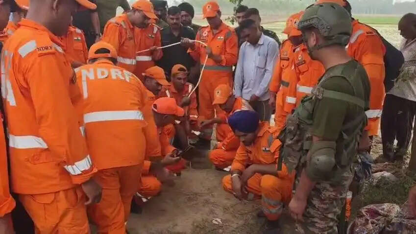 21 घंटे के रेस्क्यू के बाद भी नहीं बच सका 4 साल का निरवैर