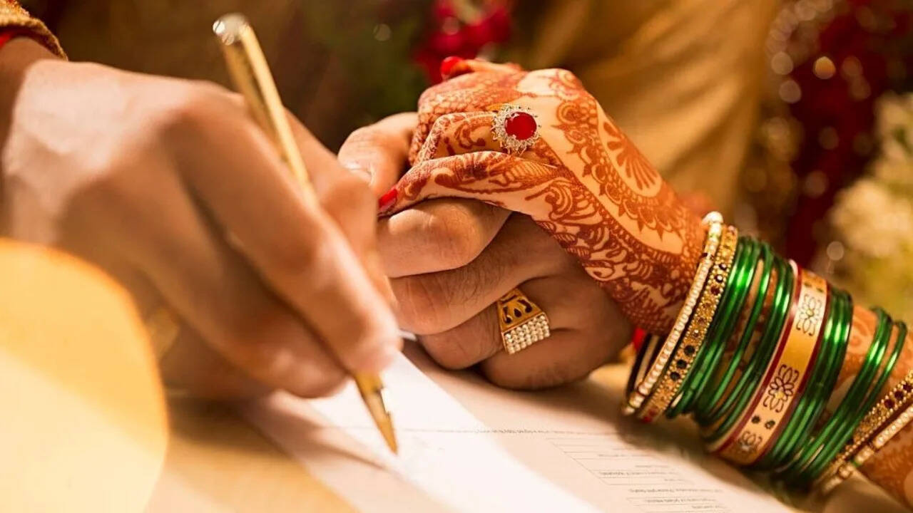 HARYANA में अब विवाह पंजीकरण करवाना हुआ आसान, सरकार ने कई अधिकारियों को दिया अधिकार