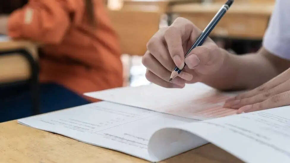 जेईई मेन सेशन 1 परीक्षा का एडमिट कार्ड जारी, यहां करें चेक