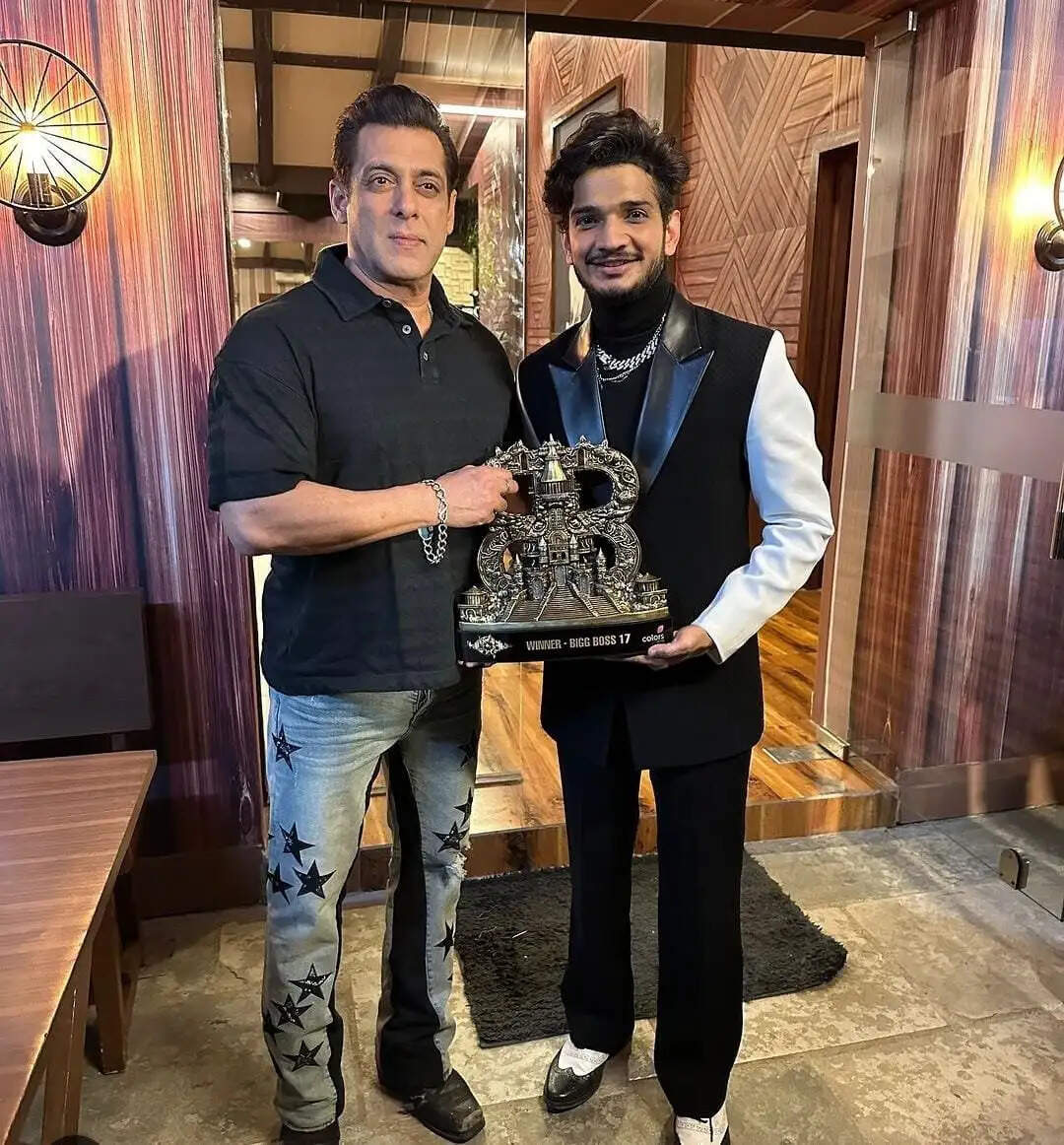 Bigg Boss-17 की ट्रॉफी जीती मुनव्वर फारूकी ने, 50 लाख और हुंडई क्रेटा&nbsp;कार&nbsp;