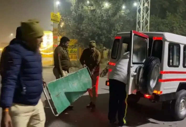 दर्दनाक हादसा- अज्ञात वाहन ने बाइक को मारी टक्कर, 2 युवकों की मौके पर मौत