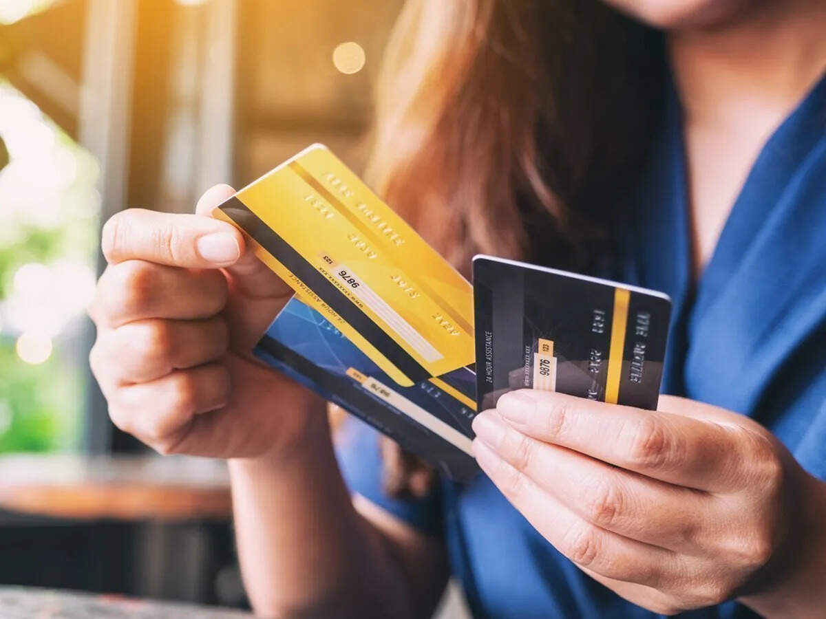 Credit Card से कैसे होती है मोटी कमाई जानिए